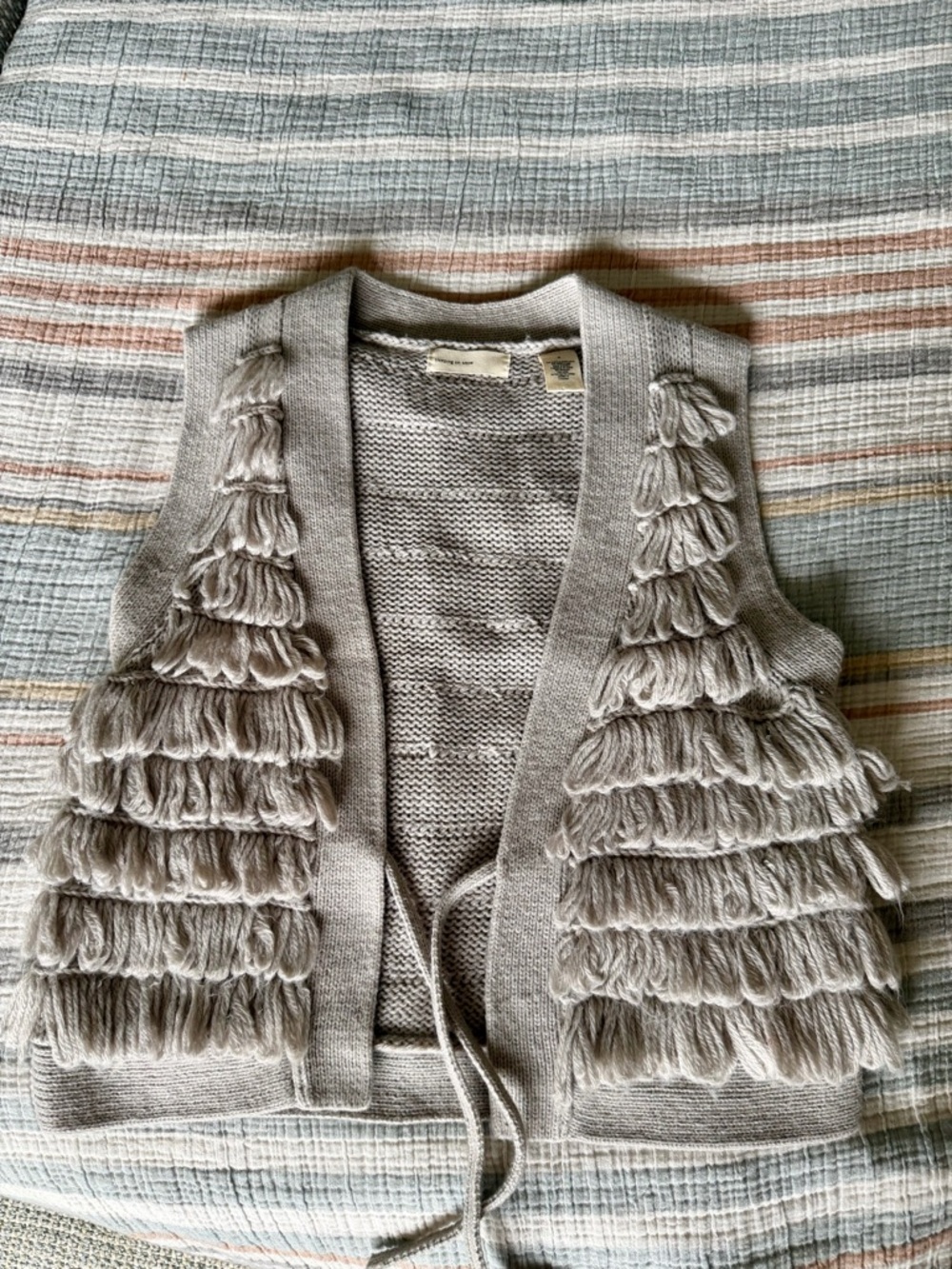 SLEEPING ON SNOW Anthropologie Gray Taupe Loop Fringe Wool Cardigan Vest S